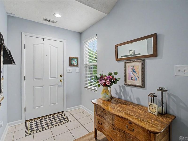2061 Wentworth Village Drive, Bellbrook, OH 45305 Photo 11