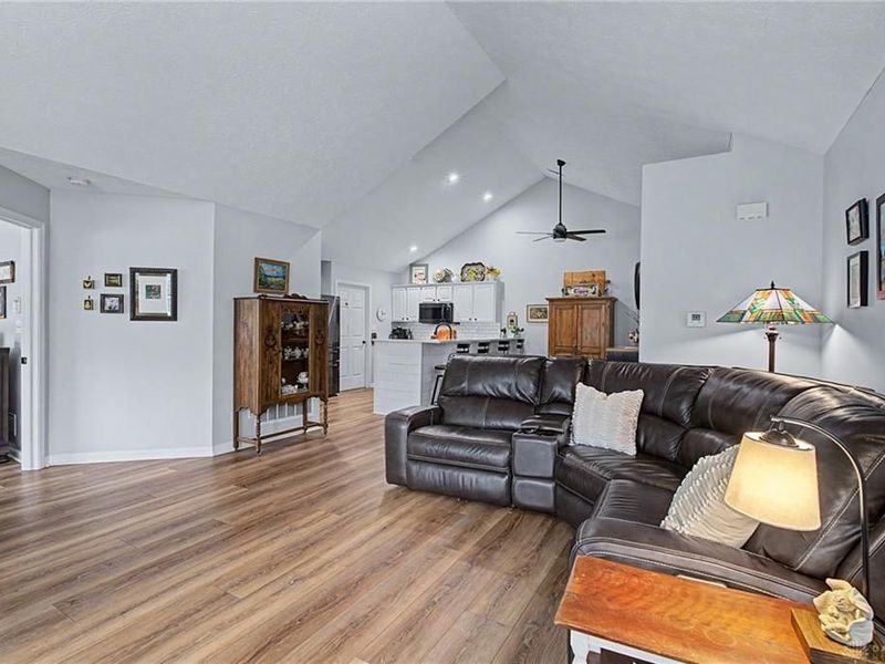 2061 Wentworth Village Drive, Bellbrook, OH 45305 Photo 13