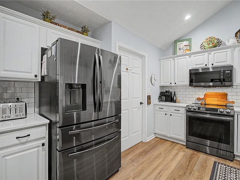 2061 Wentworth Village Drive, Bellbrook, OH 45305 Photo 22