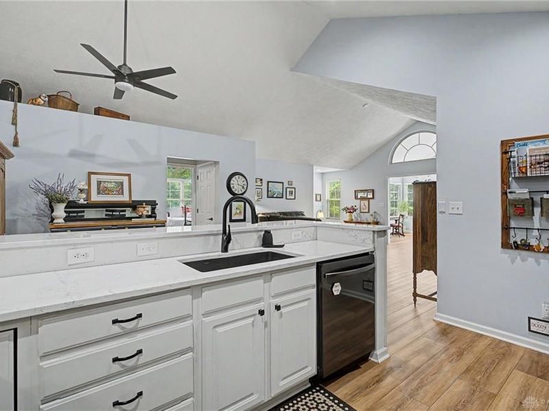 2061 Wentworth Village Drive, Bellbrook, OH 45305 Photo 23