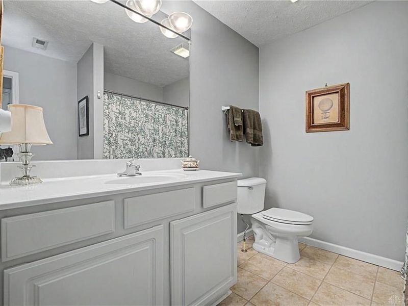 2061 Wentworth Village Drive, Bellbrook, OH 45305 Photo 34