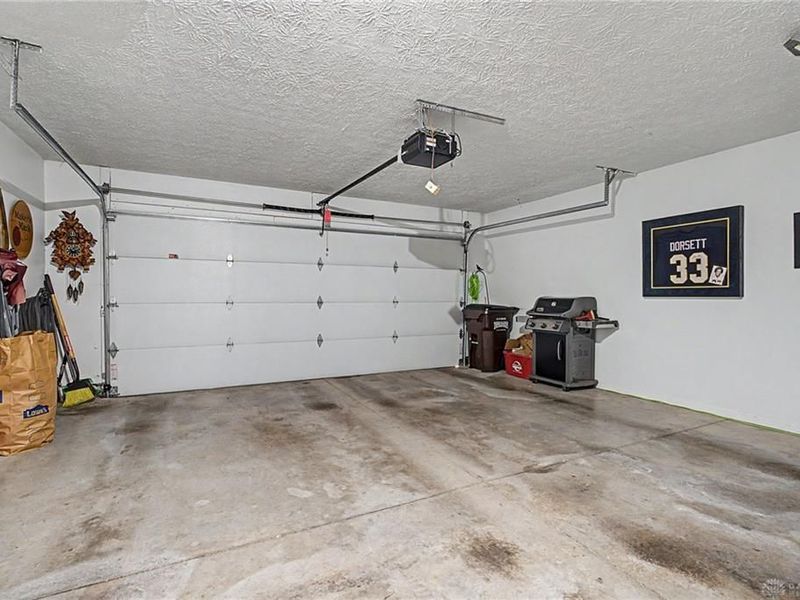2061 Wentworth Village Drive, Bellbrook, OH 45305 Photo 40