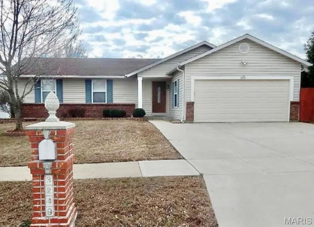 3249 Windwood Trails Drive , Saint Peters, MO 63303 Main Photo