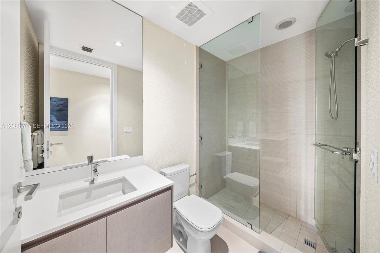 3300 NE 188th St, Unit 312, Aventura, FL 33180 Photo