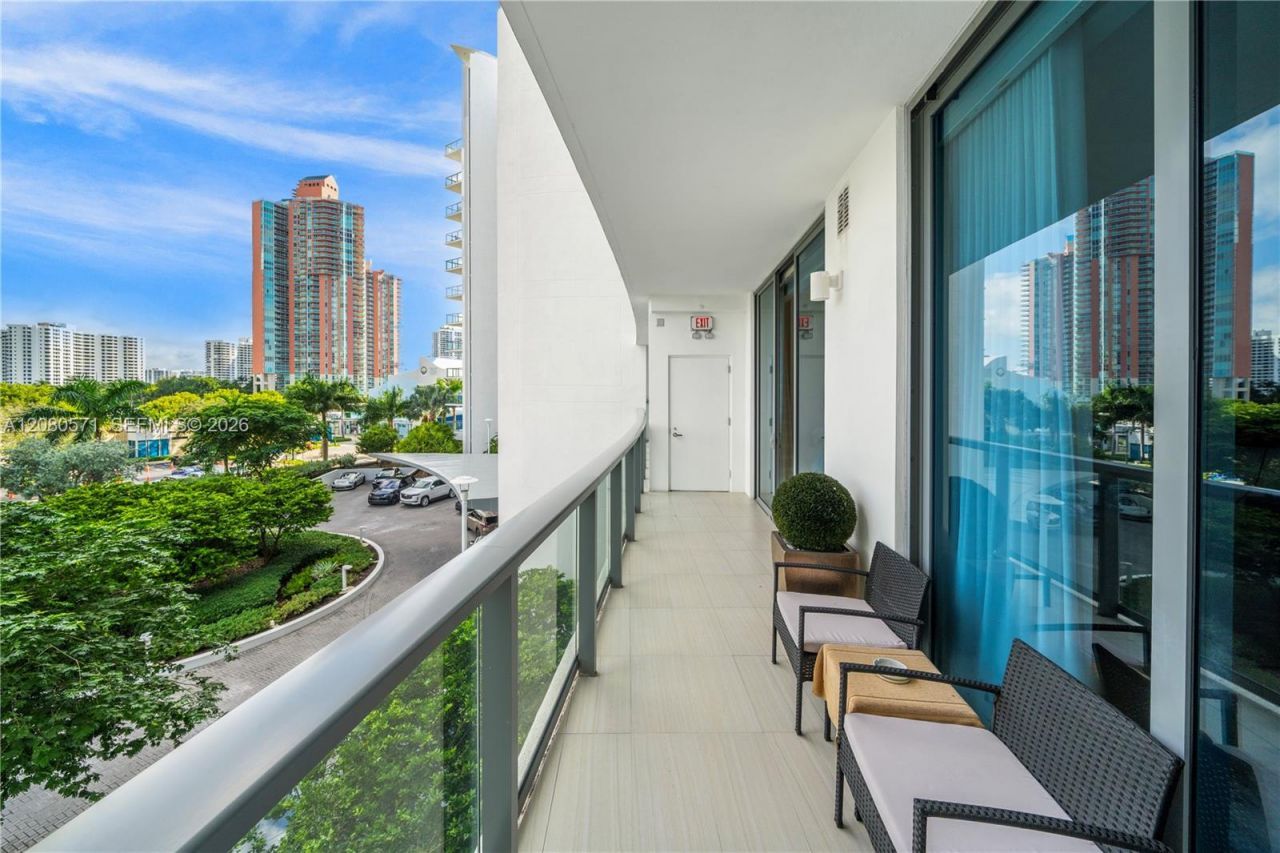 3300 NE 188th St, Unit 312, Aventura, FL 33180 Photo
