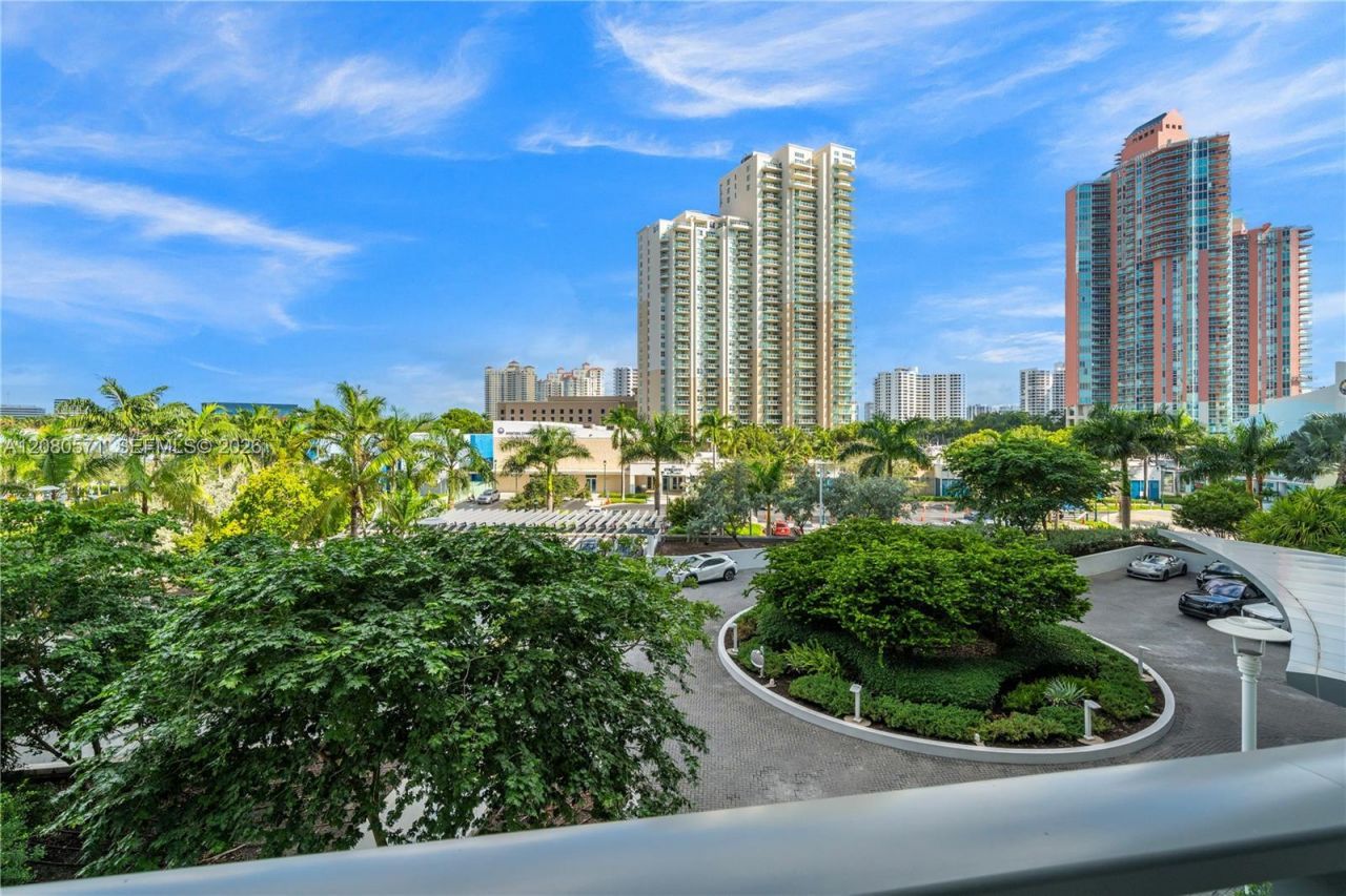 3300 NE 188th St, Unit 312, Aventura, FL 33180 Photo