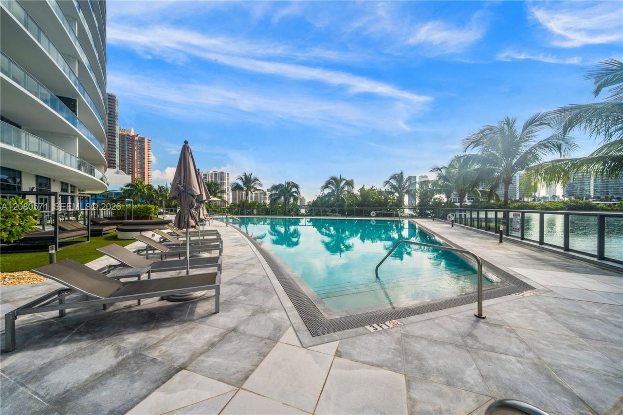 3300 NE 188th St, Unit 312, Aventura, FL 33180 Photo