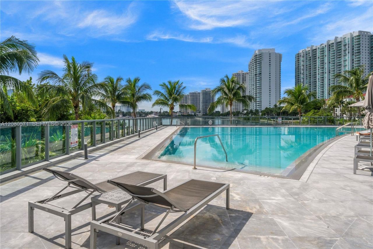 3300 NE 188th St, Unit 312, Aventura, FL 33180 Photo