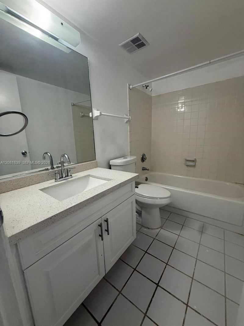 3581 NW 95th Ter, Unit 601, Sunrise, FL 33351 Photo