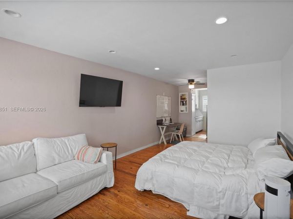 200 76th St, Unit 56, Miami Beach, FL 33141