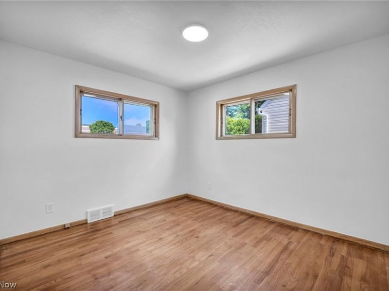 20301 Trebec Avenue, Euclid, OH 44119 Photo 11