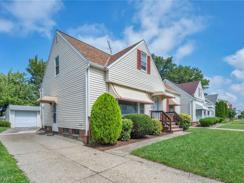 20301 Trebec Avenue, Euclid, OH 44119 Photo 2