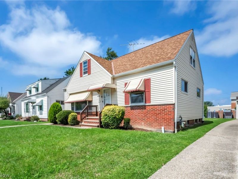 20301 Trebec Avenue, Euclid, OH 44119 Photo 3