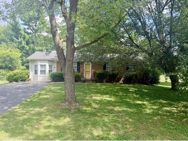 806 Shawnee Way, Bowling Green, KY 42104