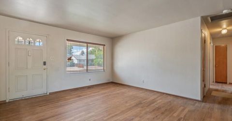 550 J Street, Sparks, NV 89431 Photo