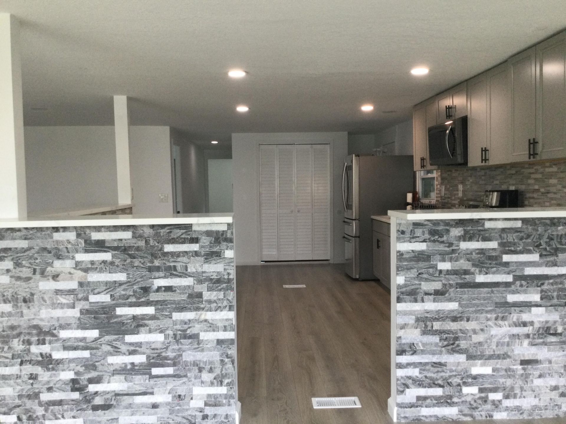 5000 SE Federal Highway, Unit 802, Stuart, FL 34997 Photo