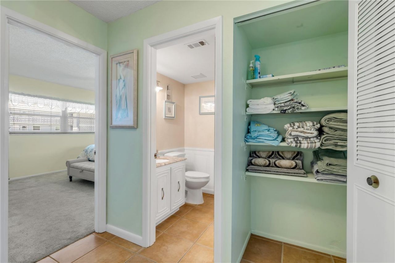 325 N Causeway, Unit D304, New Smyrna Beach, FL 32169 Photo