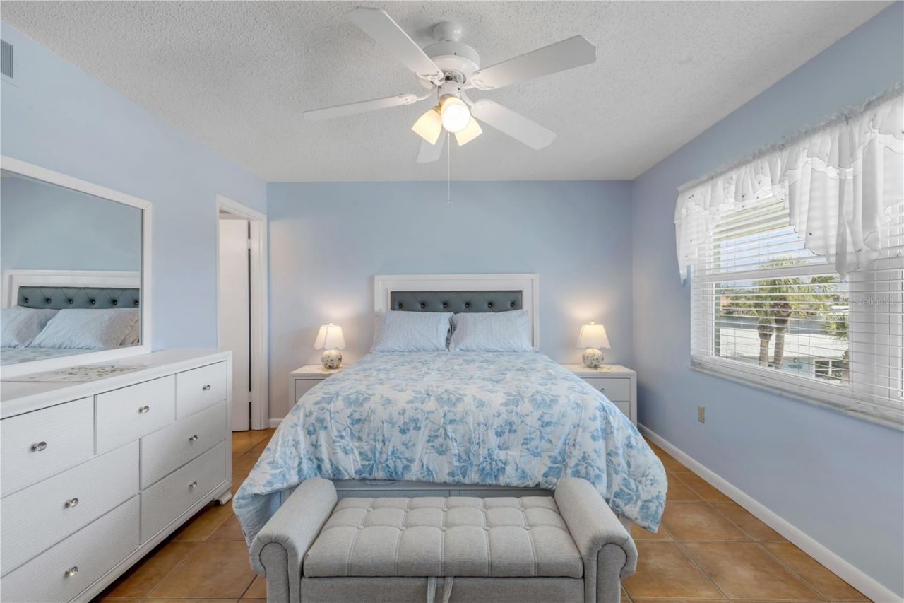 325 N Causeway, Unit D304, New Smyrna Beach, FL 32169 Photo