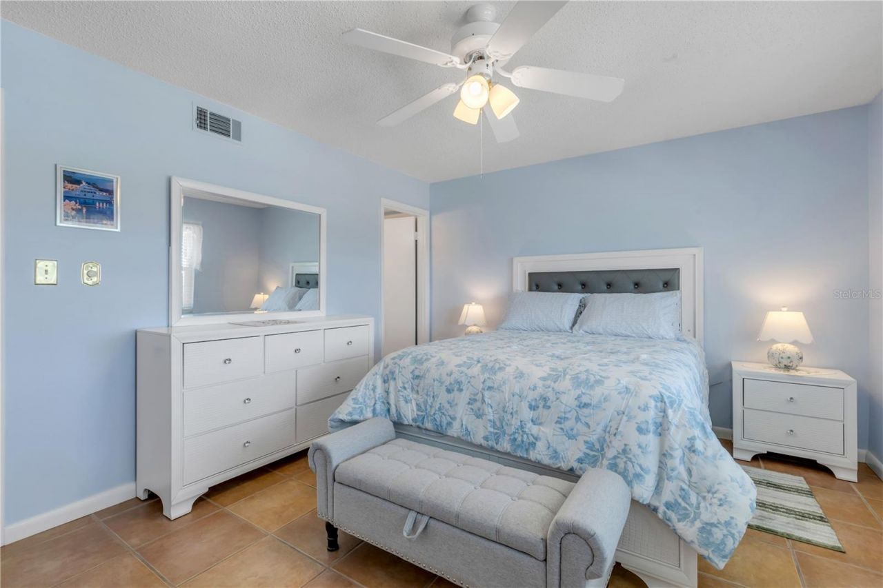 325 N Causeway, Unit D304, New Smyrna Beach, FL 32169 Photo