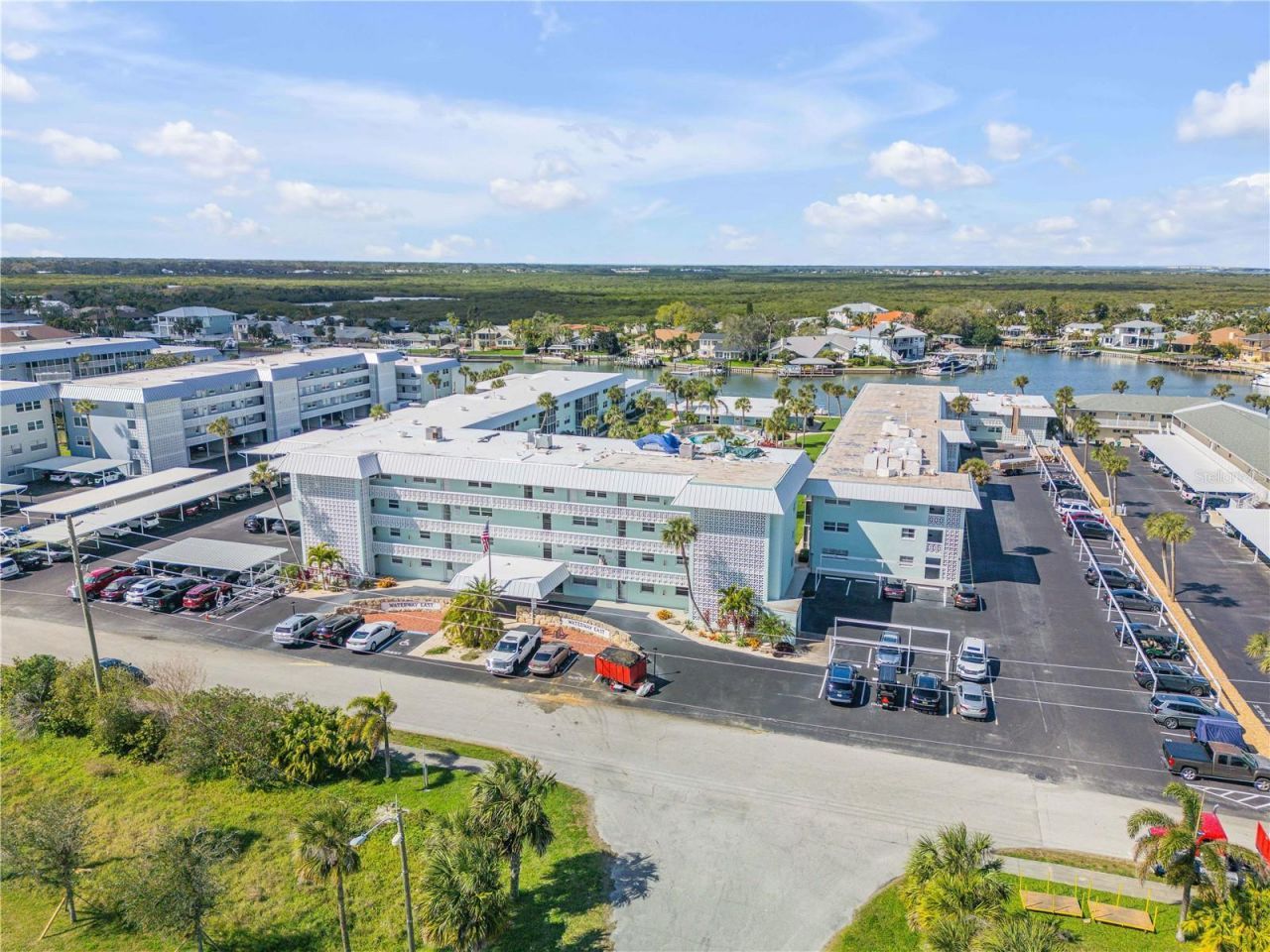 325 N Causeway, Unit D304, New Smyrna Beach, FL 32169 Photo