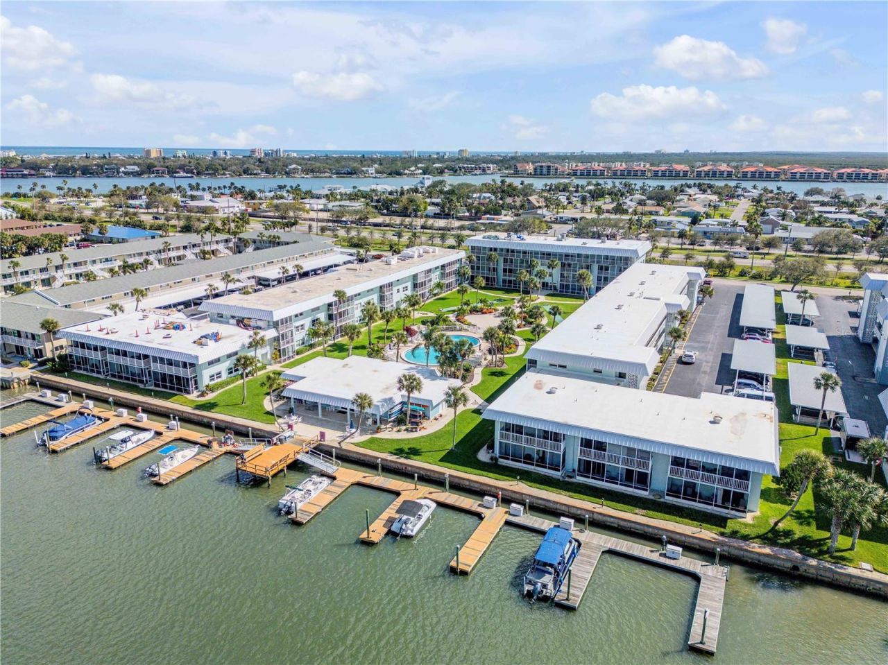325 N Causeway, Unit D304, New Smyrna Beach, FL 32169 Photo