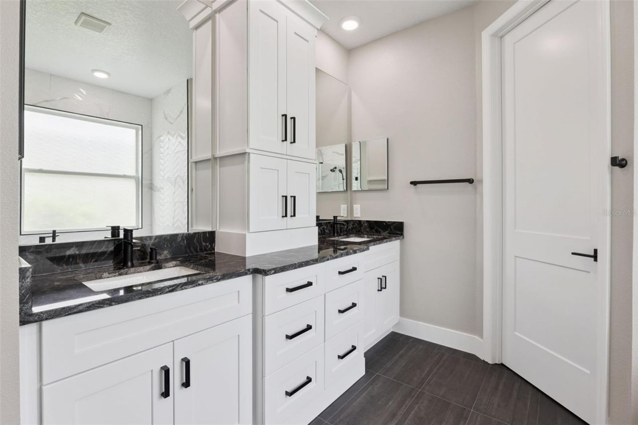 433 Blue Cypress Drive, Groveland, FL 34736 Photo