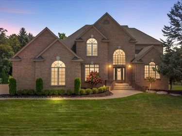 63142 Turnberry Way, Washington Township, Mi 48095