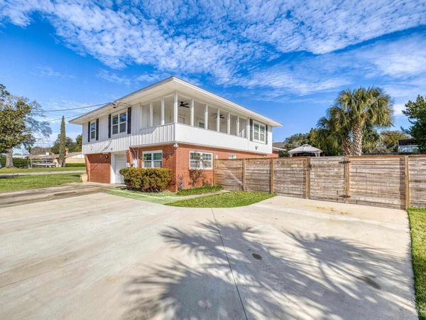 4401 N 12th Ave, Pensacola, FL 32503