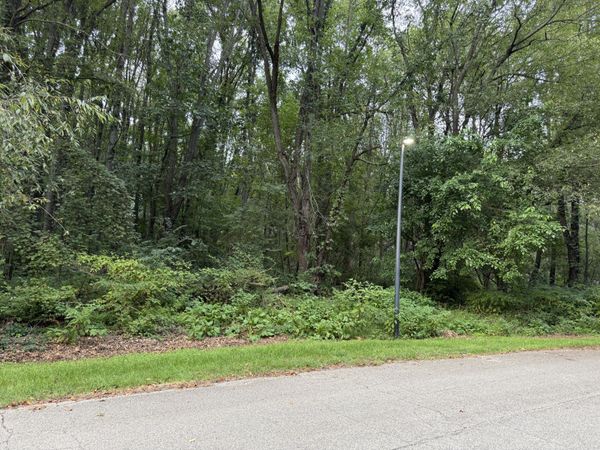 3 Campbell Lake Drive, Parma, MI 49269