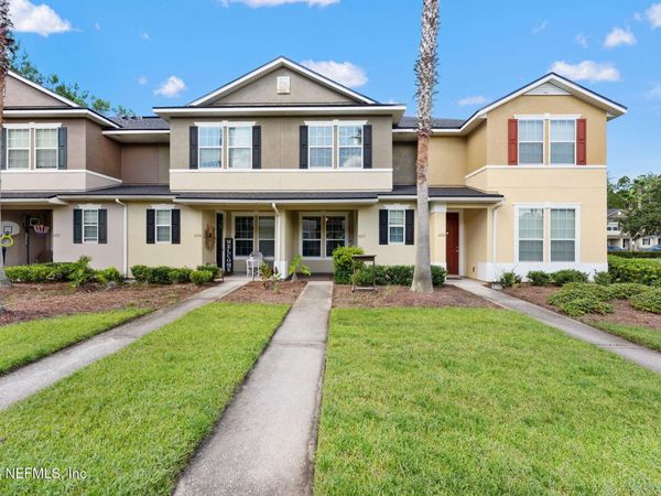625 OAKLEAF PLANTATION Parkway, Unit 715, Orange Park, FL 32065