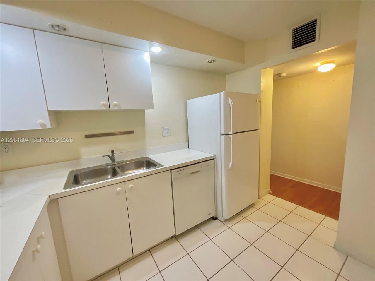 2101 Atlantic Shores Blvd, Unit 507, Hallandale Beach, FL 33009 Photo