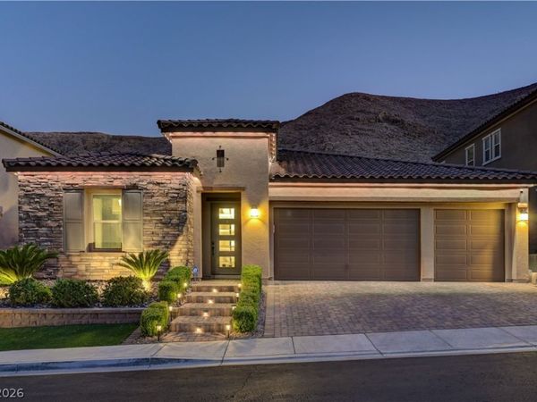 3943 Reyes Avenue , Las Vegas, NV 89141