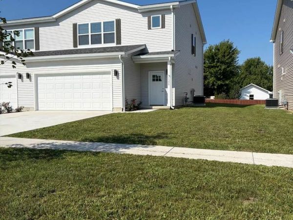 1306 8th Street , Harvard, IL 60033