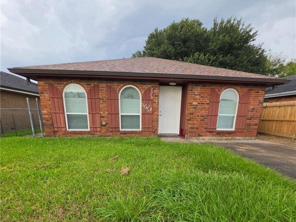 7538 FORUM Boulevard, New Orleans, LA 70128