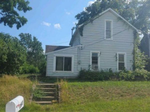 293 Birch Street, Harrison, MI 48625