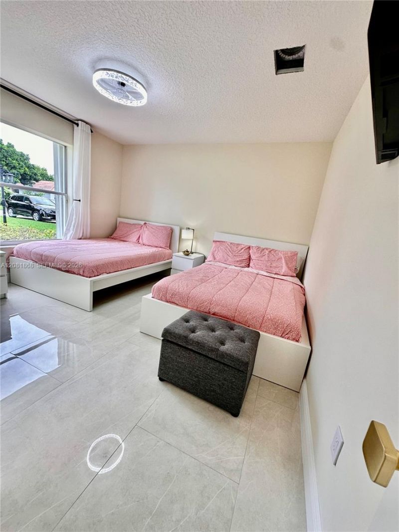 28565 SW 158th Ct, Unit 1, Homestead, FL 33033 Photo