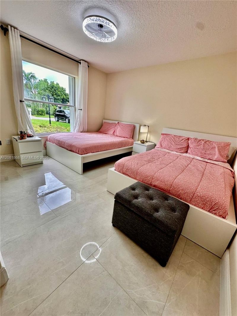 28565 SW 158th Ct, Unit 1, Homestead, FL 33033 Photo