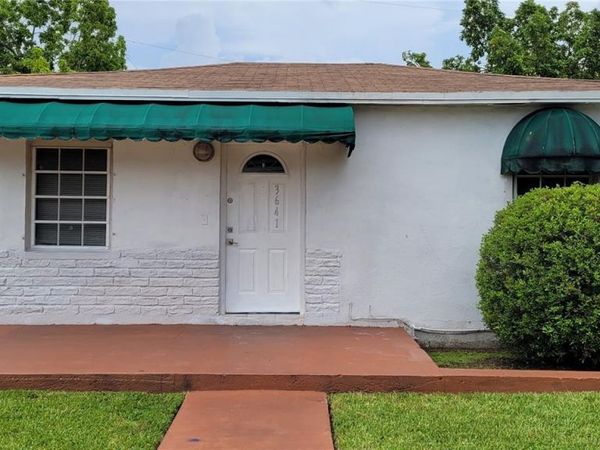 3641 NW 15th St , Miami, FL 33125