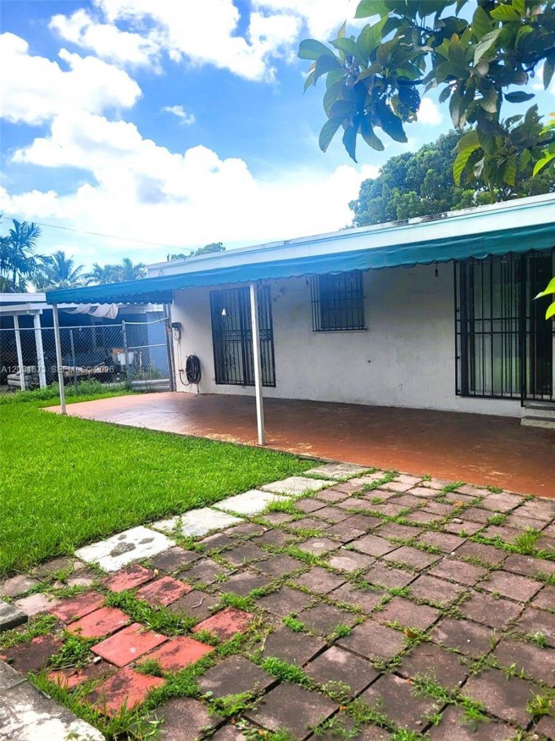 3641 NW 15th St , Miami, FL 33125 Photo