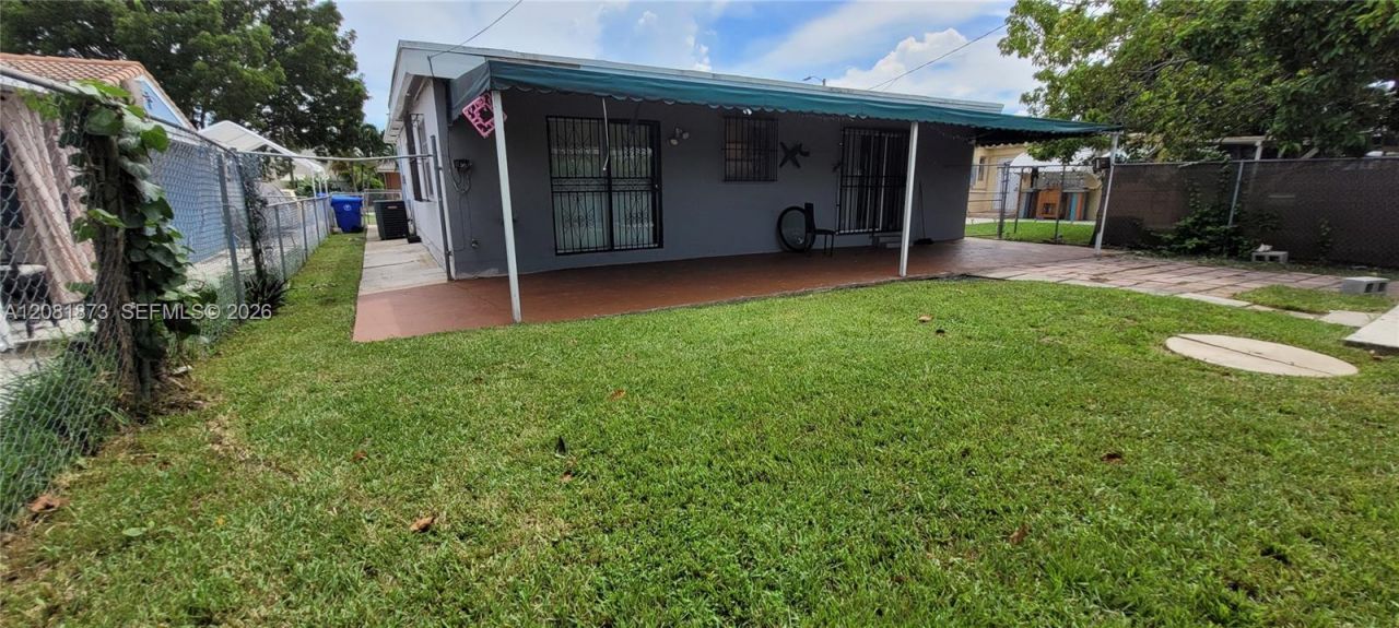 3641 NW 15th St , Miami, FL 33125 Photo