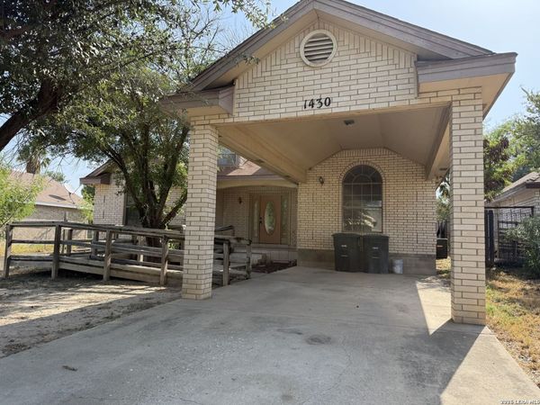 1430 RAINTREE DR, Eagle Pass, TX 78852