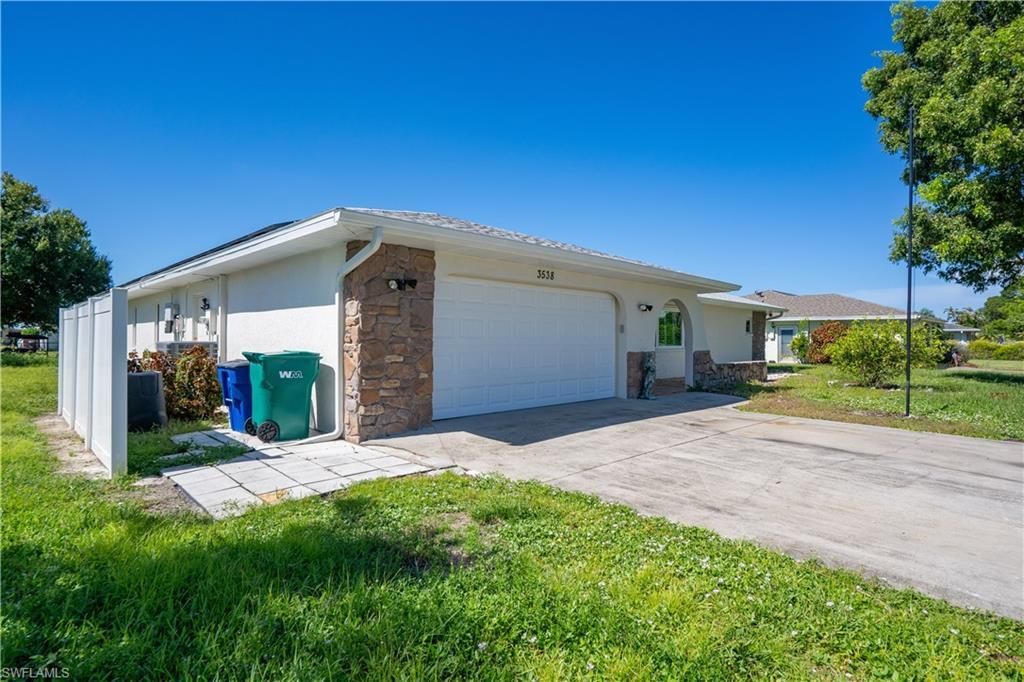 3538 Knollwood Rd, Fort Myers, FL 33919 Photo