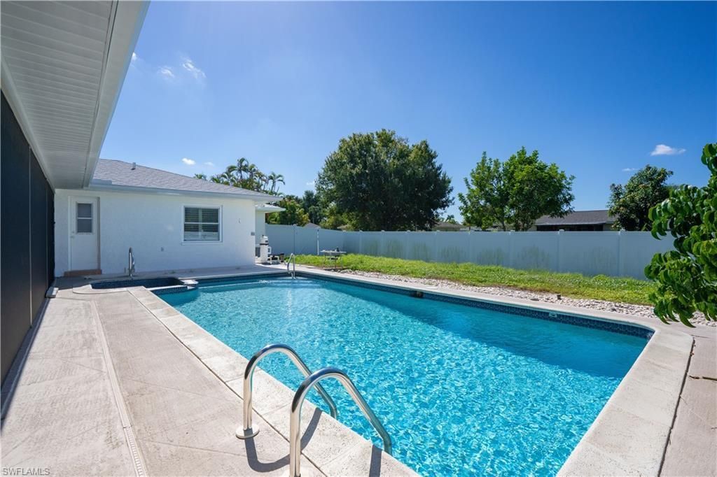 3538 Knollwood Rd, Fort Myers, FL 33919 Photo