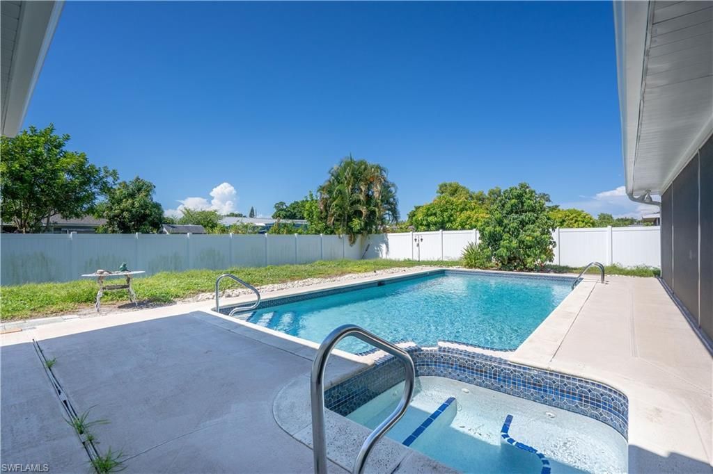3538 Knollwood Rd, Fort Myers, FL 33919 Photo