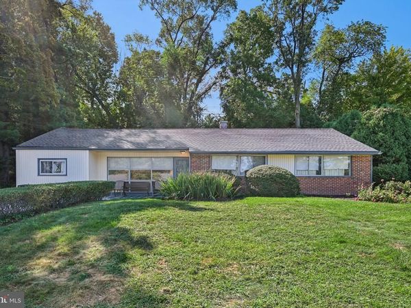 1404 STOTESBURY, GLENSIDE, PA 19038