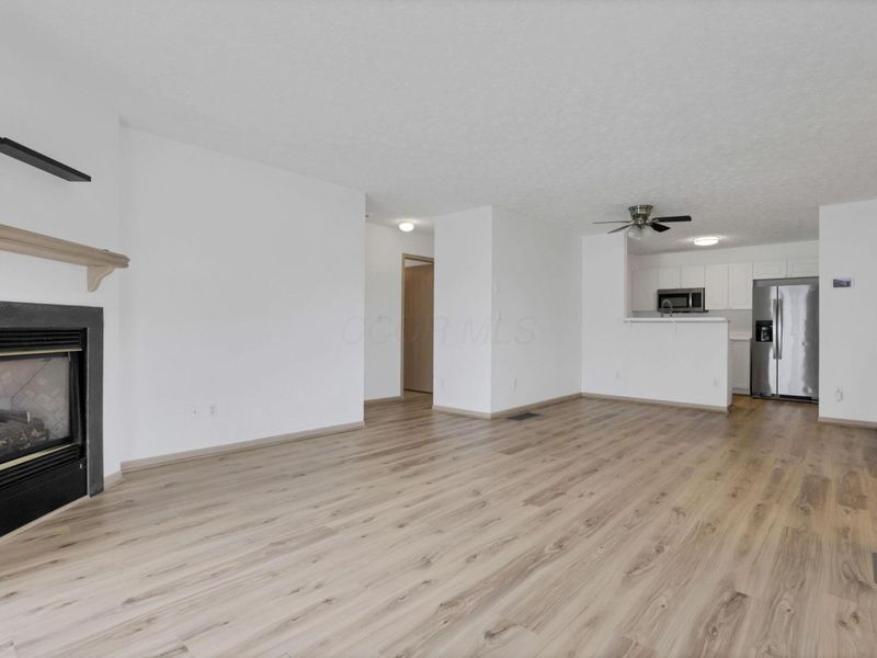 730 Parkbluff Way, Lewis Center, OH 43035 Photo 5