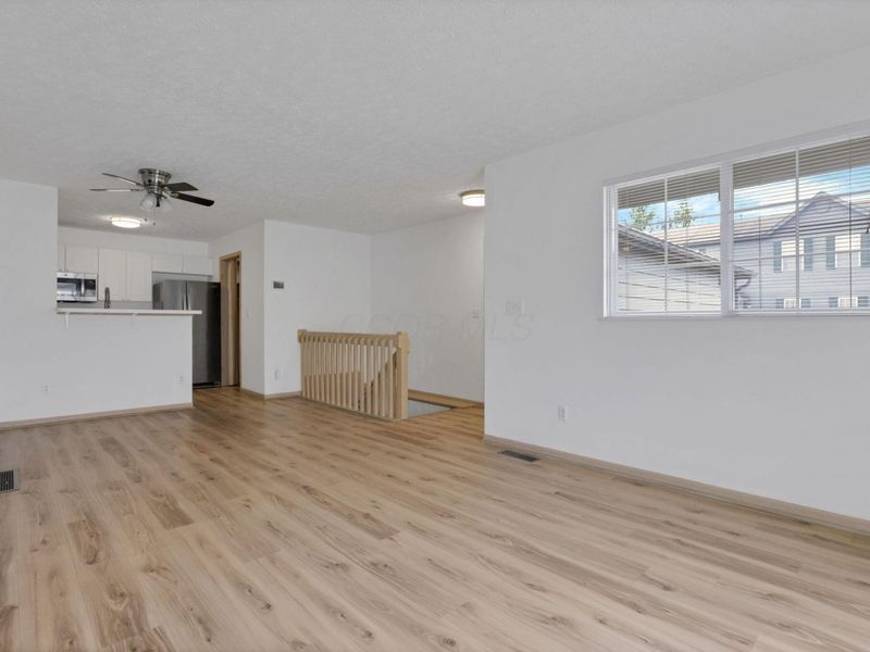 730 Parkbluff Way, Lewis Center, OH 43035 Photo 6