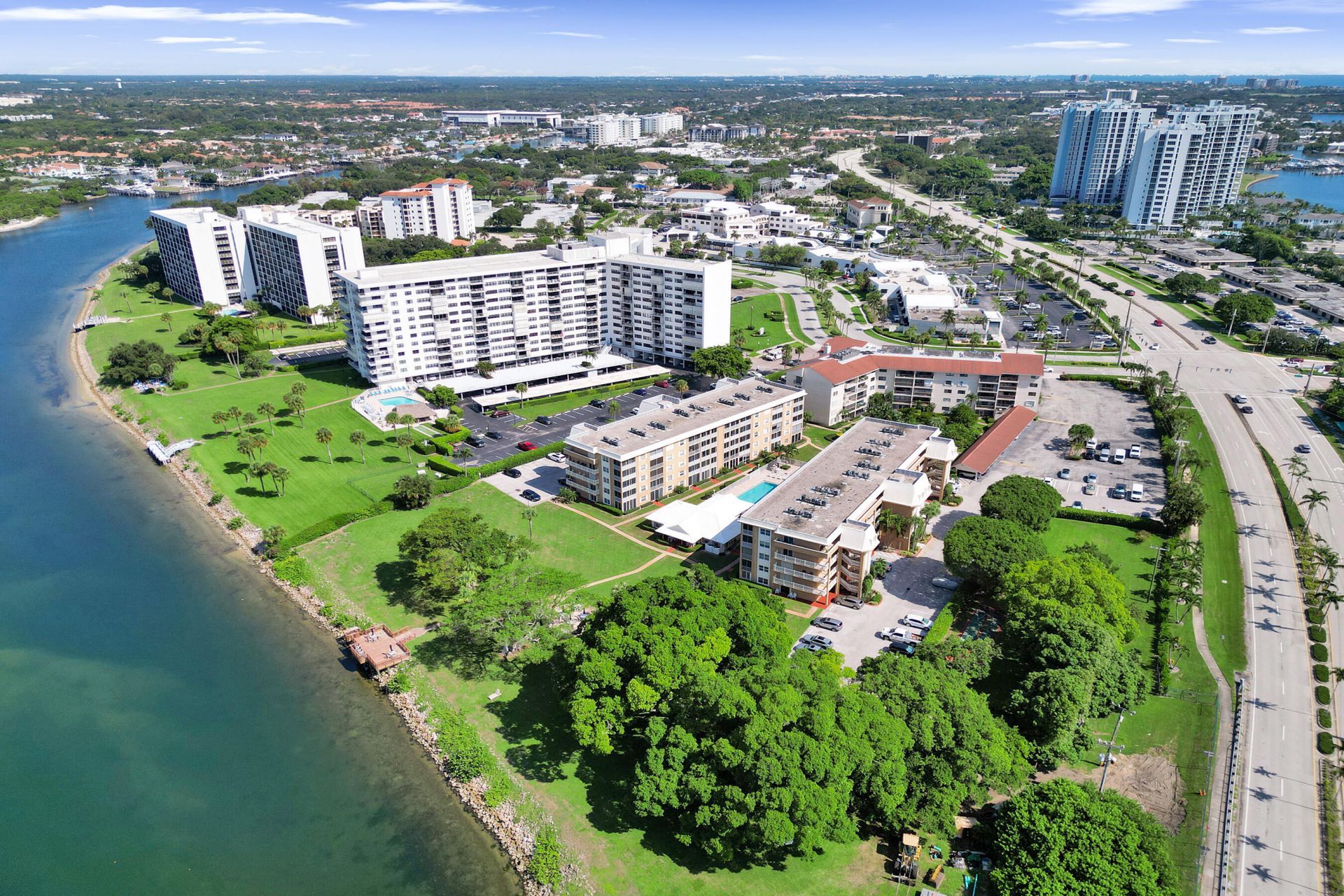 308 Golfview Road, Unit 406, North Palm Beach, FL 33408 Photo