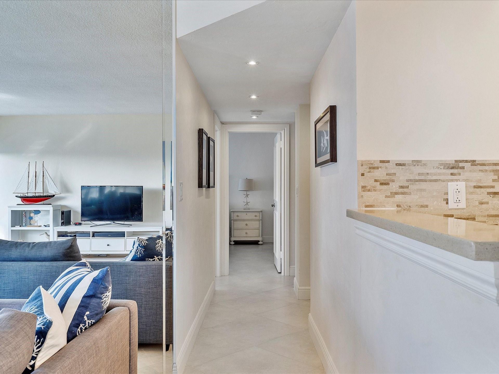 4010 Galt Ocean Drive, Unit 1110, Fort Lauderdale, FL 33308 Photo