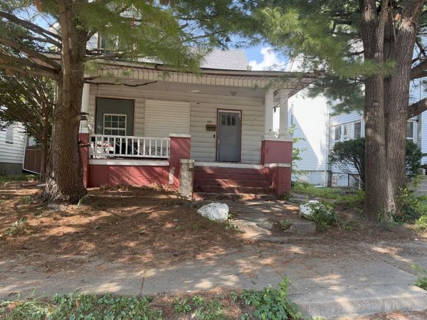 605 W Armstrong Avenue , Peoria, IL 61606